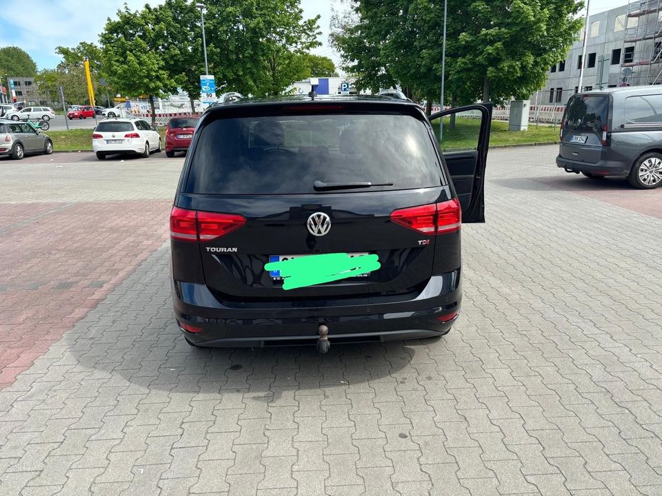 Touran Volkswagen in Berlin