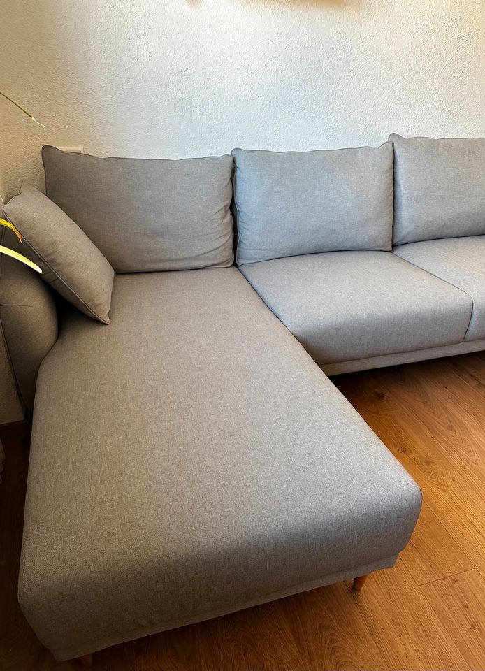 Sofa/Couch Ecksofa in Mietingen