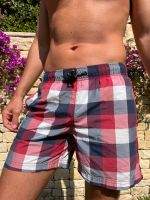 TOP - stylische Tommy Hilfiger Badeshorts in edlem karo / Gr. S-M Nordrhein-Westfalen - Mönchengladbach Vorschau