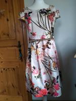 Comma Etuikleid Kleid ❤️Blumen❤️ Cut Out❤️ Gr.38 NEuw NP 139€ Bayern - Kronach Vorschau