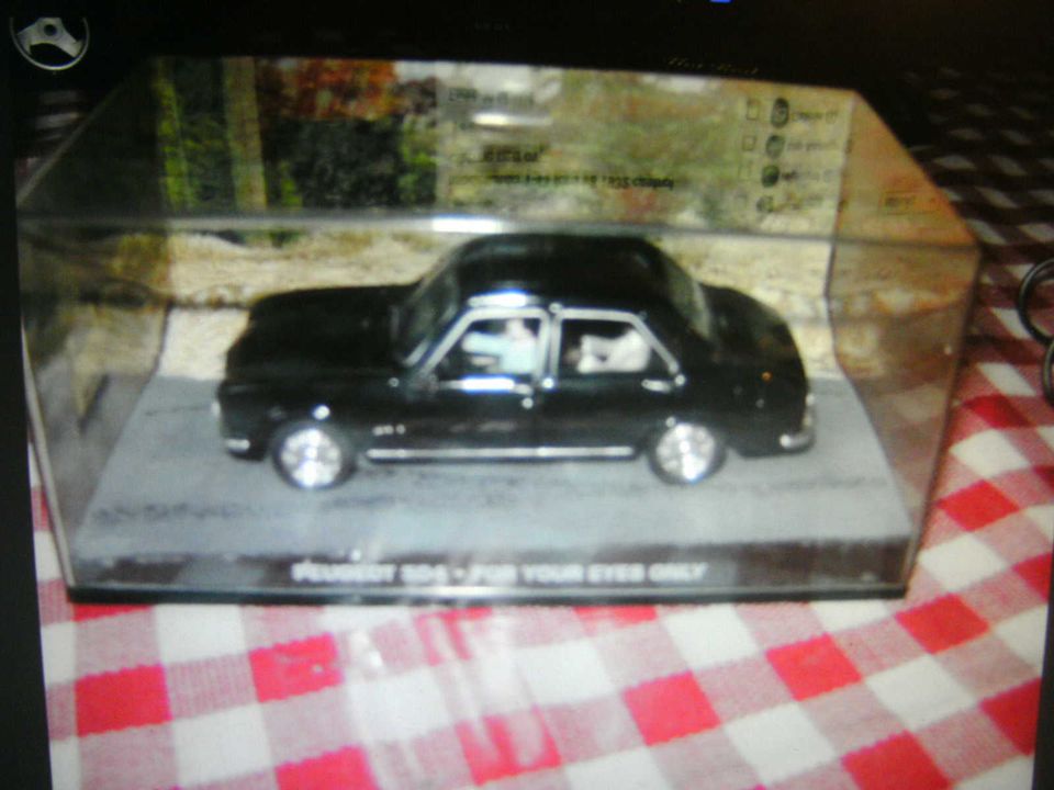 modellauto 1-43 peugeot 504 james bond collection neu ovp in Essen