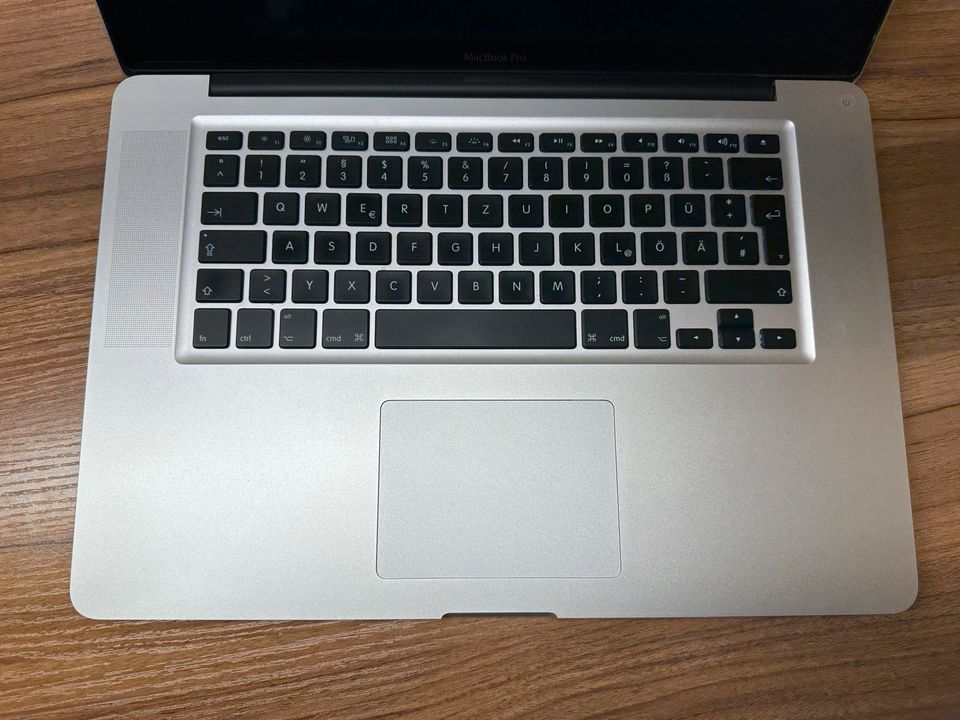 MacBook Pro 15Zoll ✅ Ende 2011 i7 8GB RAM ✅ 240GB SSD in Öhringen