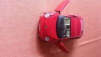 VW BEETLE 1998 rot - Burago Modellauto Nordrhein-Westfalen - Wermelskirchen Vorschau