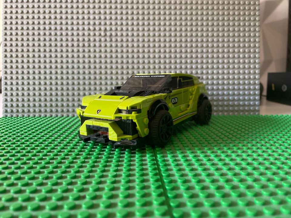 Lego Lamborghini Urus in Berlin