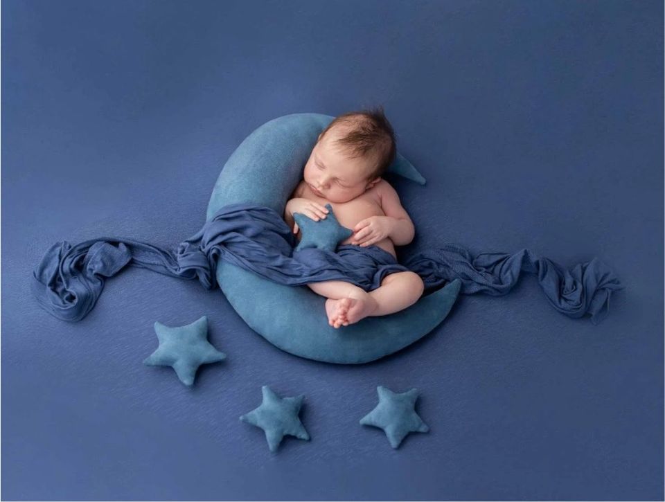 Mond sterne Kissen Baby Neugeborenen-Fotoshooting in Offenbach