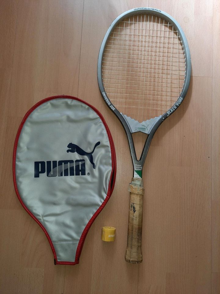 Tennisschläger von Puma in Nürnberg (Mittelfr)