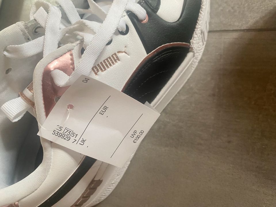 Puma Sneaker Größe 38,5 neu weiß Roségold in Schwebheim