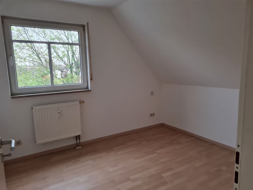 schöne 2-Raum Dachgeschoß Wohnung im Umkreis Wilsdruff/Dresden in Birkenhain