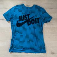 Nike „Just Do It” T-Shirt | Blau/Schwarz | Größe M Baden-Württemberg - Aichwald Vorschau