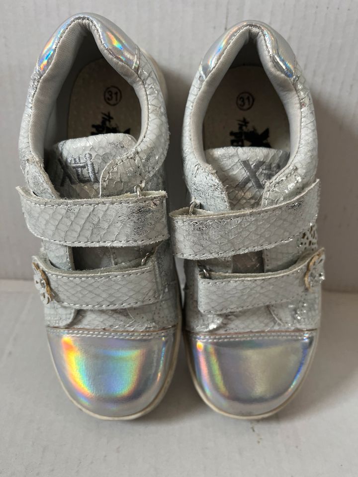 Neu! Halbschuhe in Silber von Xti mit Klettverschluss in Meckenheim