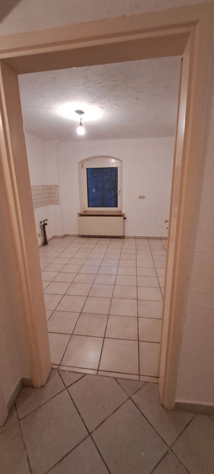 ** Verkauf: 3-4 Zimmer-Wohnung mit 105 m² inklusive Balkon** sofort fei** in Nürnberg (Mittelfr)