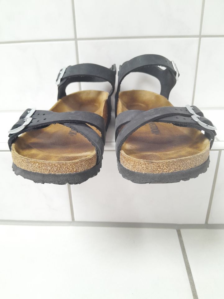 Birkenstock Kumba,  Gr 39,  schwarz, schmal in Düsseldorf