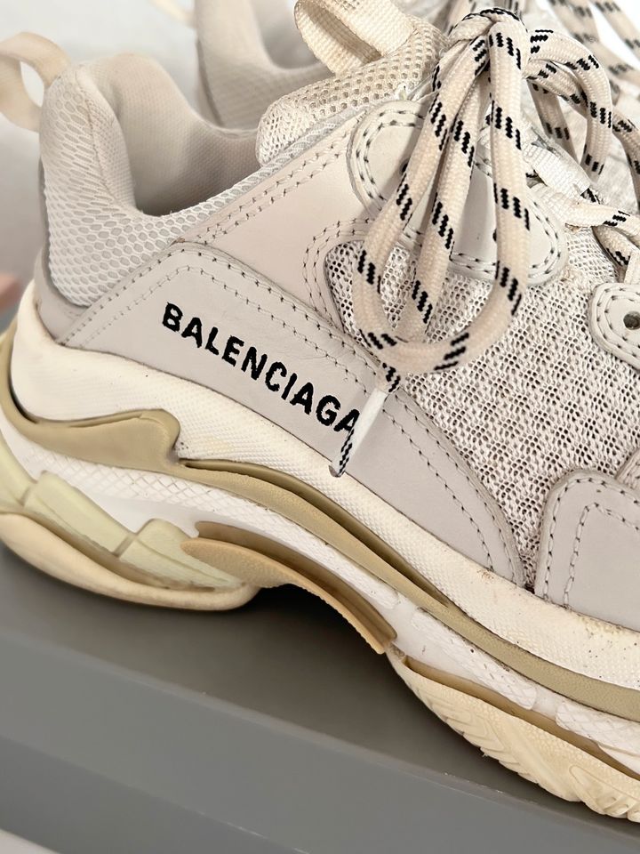 Balenciaga Triple S Sneaker❤️Gr. 38 in Darmstadt