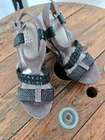 Keilabsatz Sandalen bullboxer Gr.37 Nordrhein-Westfalen - Beverungen Vorschau