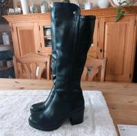 Damenstiefel Größe 39, Kunstleder, schwarz Niedersachsen - Göttingen Vorschau