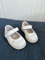 Weiße Ballerinas Babyschuhe Gr. 19 Sachsen-Anhalt - Calvörde Vorschau