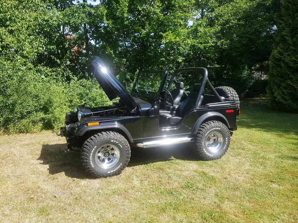 Jeep CJ 5   44 Jahre 1 Hand in Hessisch Oldendorf