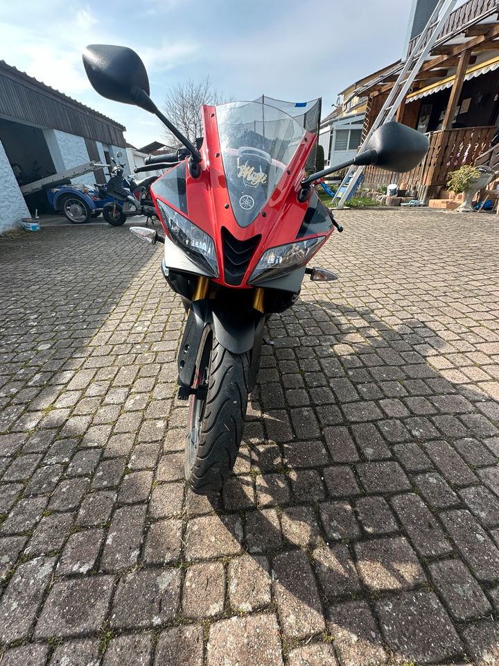 Yamaha yzfr 125 in Denkendorf