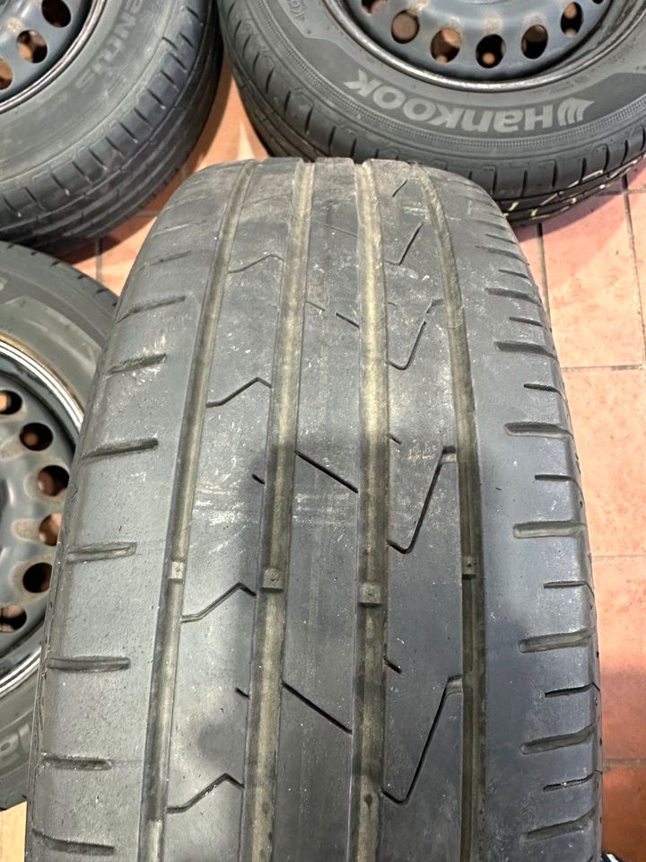 VW Golf 6 VI Sommerreifen Hankook 195 65 15 aus 2020 mit Felgen in Dormagen