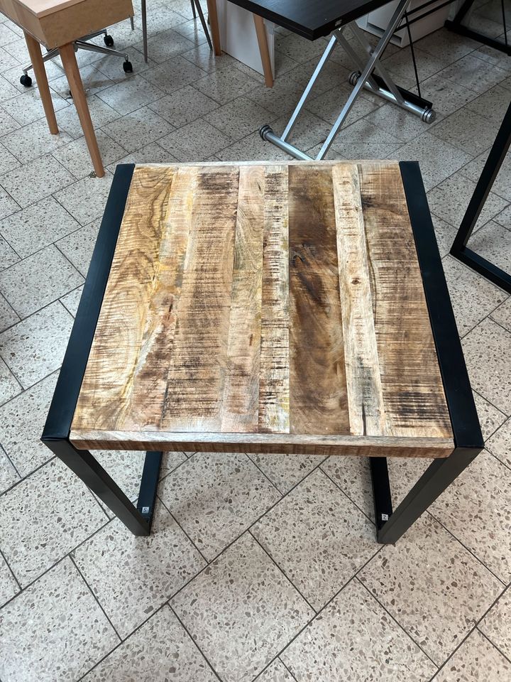 Tisch Esstisch Küchentisch Massiv Holz Möbel UVP285€ in Herbstein