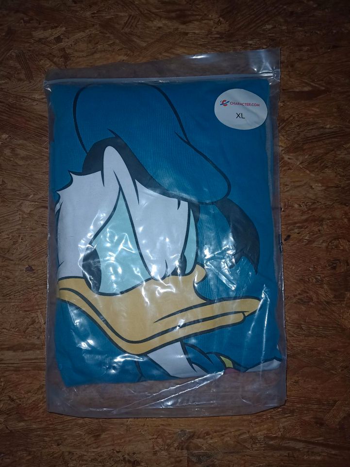 Eingeschweißter Donald Duck Schlafanzug in Leipzig