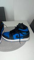 Air Jordan Mid Dunkelblau Größe 40 Sachsen - Werdau Vorschau