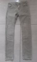 Jeans von Zara boys Gr. 9 /134 cm hellgrün Hessen - Bad Homburg Vorschau