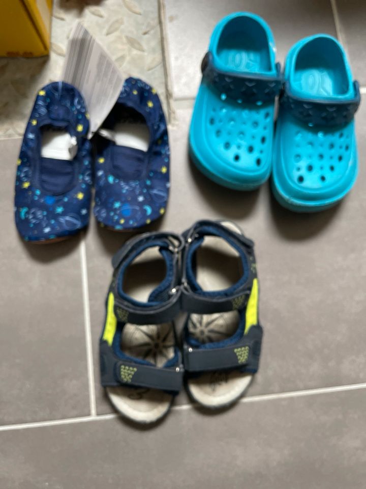 Kinder Schuhe in Größe 25 in Bergheim