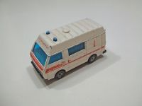 SIKU VW LT28 Krankenwagen Hessen - Oberursel (Taunus) Vorschau