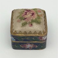 Vintage Pillendose Antik Cloisonné Schmuckbox Stickerei Schatulle Schwerin - Altstadt Vorschau