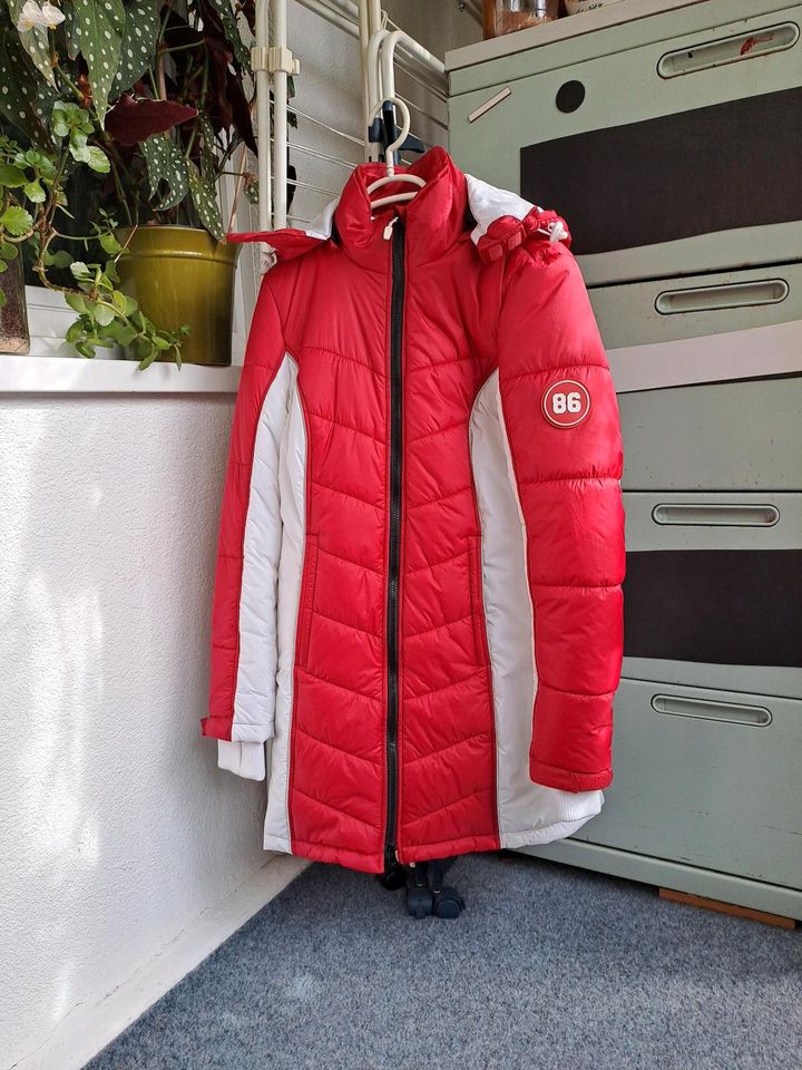 Winterjacke BONPRIX , Mantel, rot/weiß in Berlin