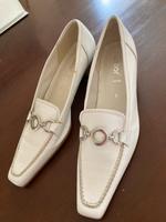 Pumps Absatzschuhe Gabor Damen weiß Größe 5 / 38 Leipzig - Probstheida Vorschau