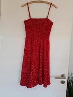 Rotes Kleid mit weisen Punkten Bayern - Abensberg Vorschau