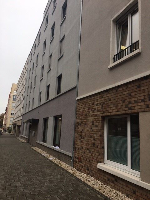 Modernisierte 2 Zimmer Wohnung mit Balkon! in Offenbach