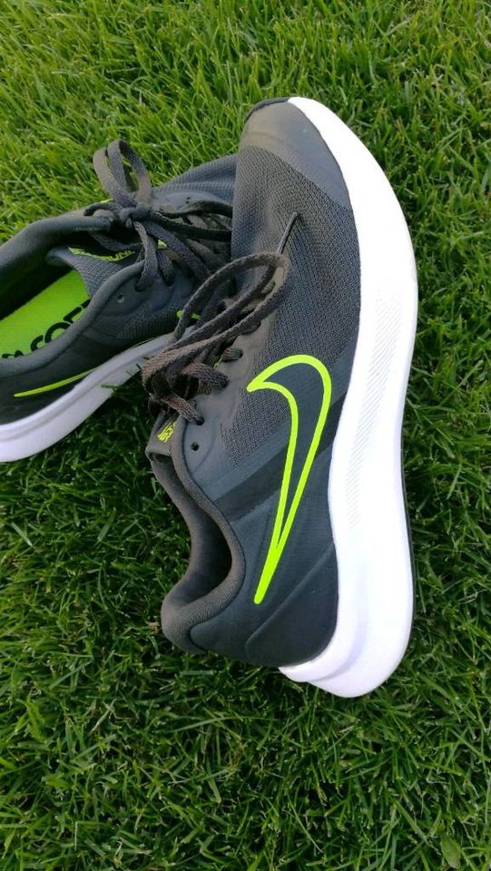 coole neuwertige Nike Star Runner 3 grey/green gr. 36 NP 49€ in Vilsbiburg