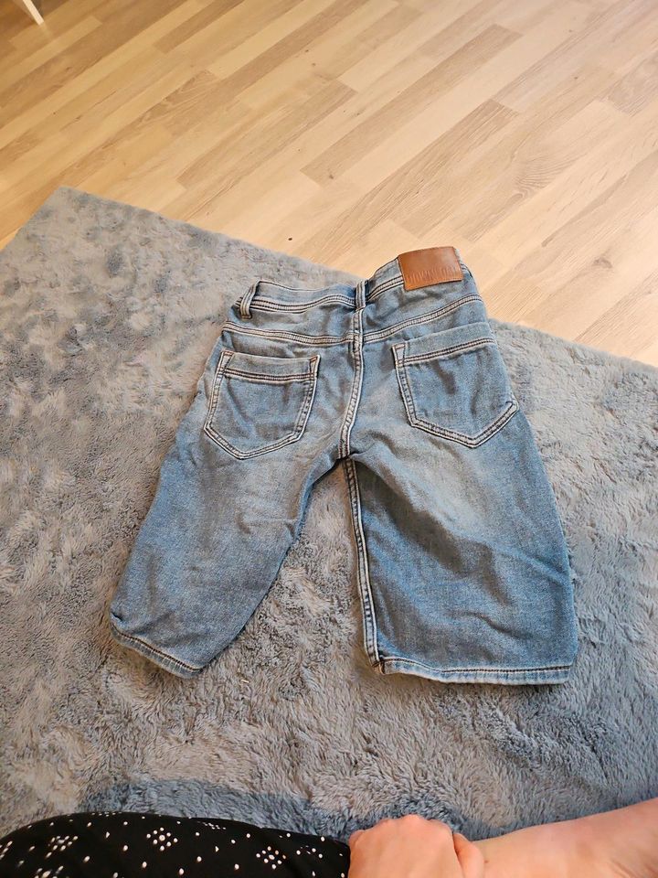 Jeans kurz shorts jungs 152 c&a in Hürth