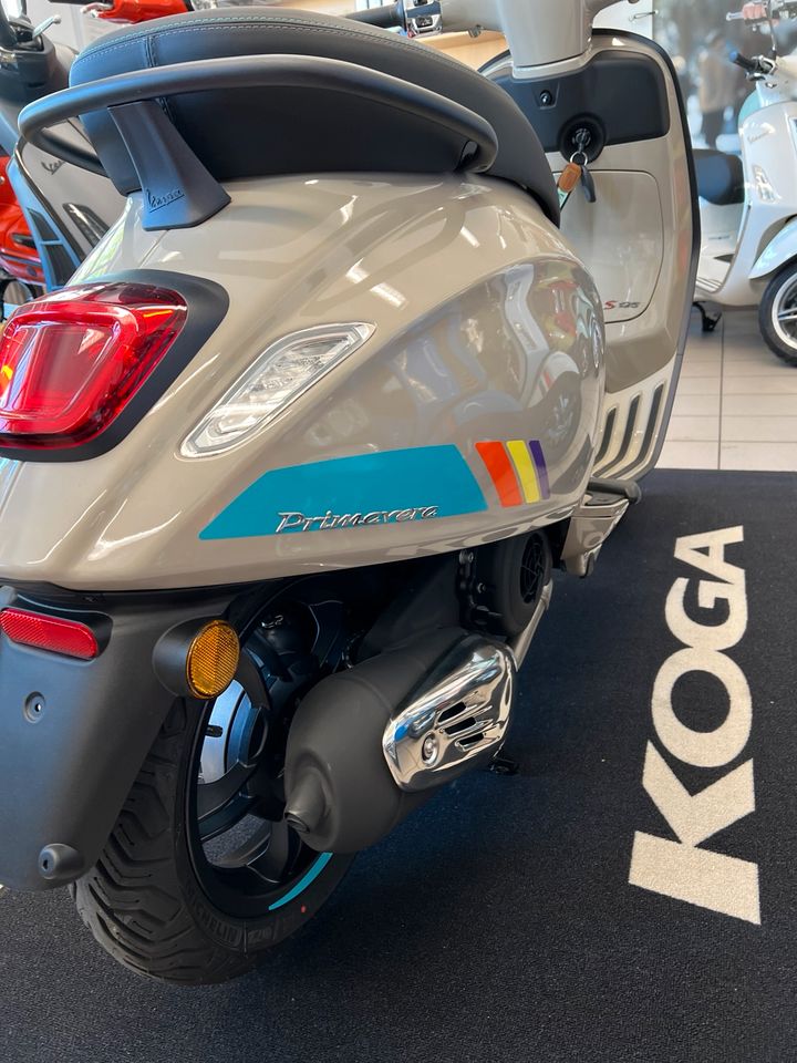 NEU! Vespa Primavera S 125 4T Modell 2024 FL Beige Avvolgente in Freiburg im Breisgau