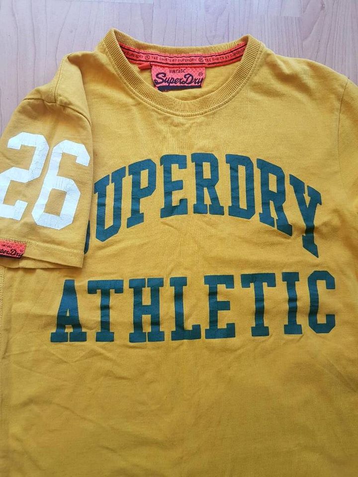 Super Dry Vintage Athletic T-Schirt Gr.S in Hamburg