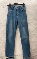 BERSHKA Jeans high waist straight Gr.34 blau Niedersachsen - Lehre Vorschau