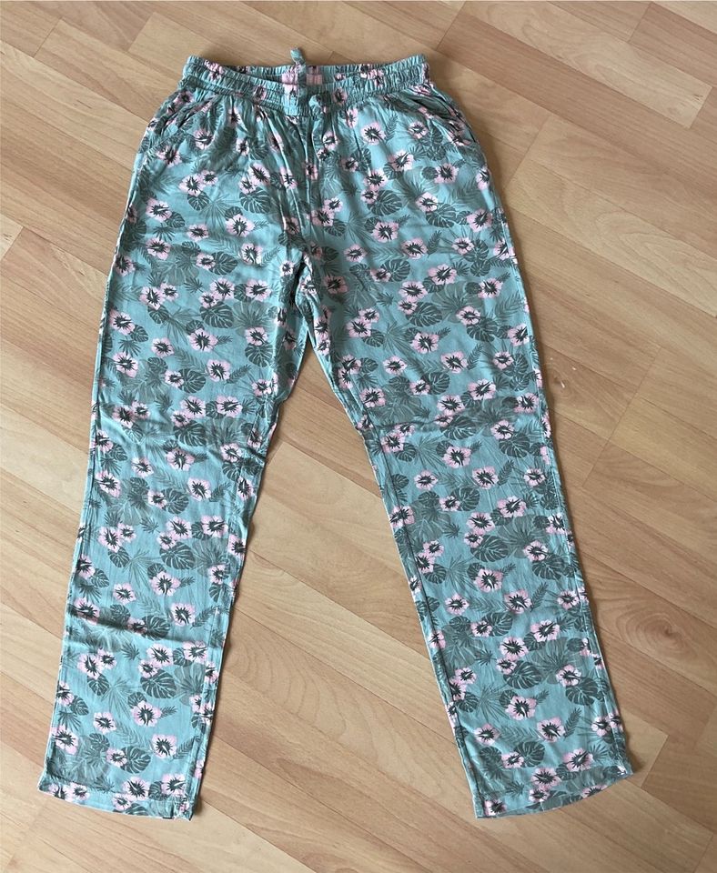 Sommerpaket Gr. 152  Tops Bluse Leggings in Seester