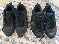 NIKE turnschuhe Schuhe Sportschuhe Gr. 42,5 2 Paar schwarz Bayern - Erding Vorschau