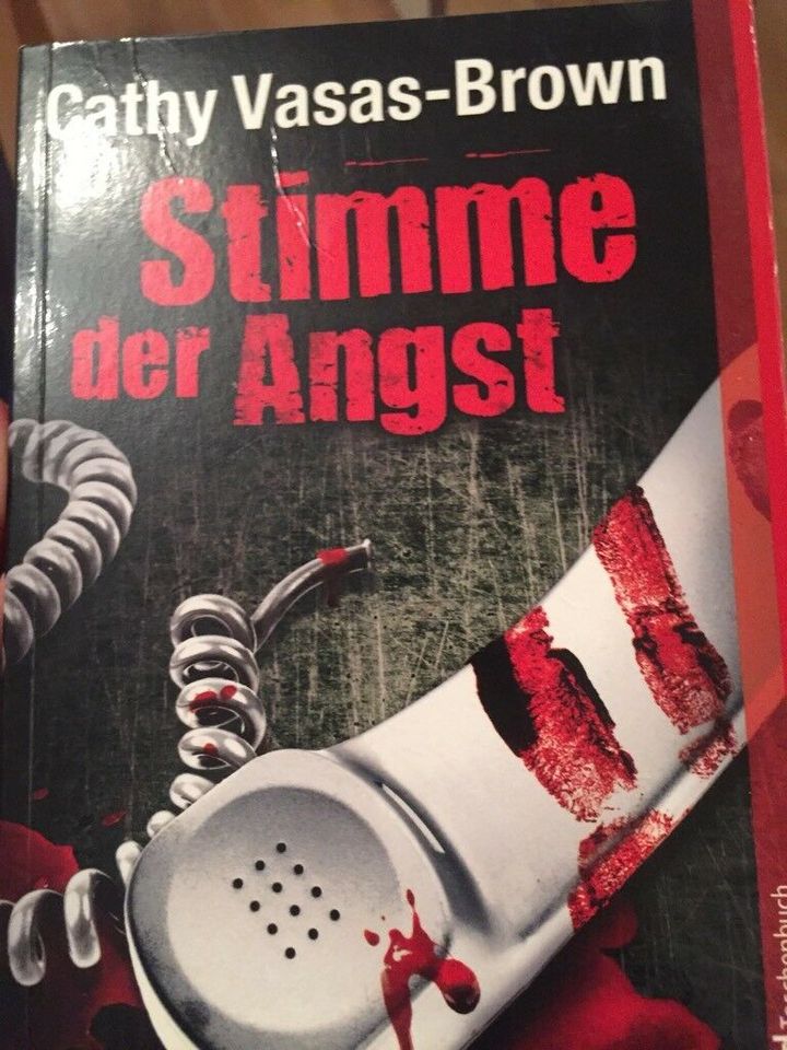 Stimme der Angst - Chaty Vasas-Brown - Thriller in Henstedt-Ulzburg