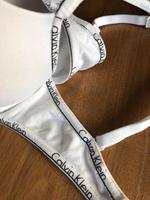 Calvin Klein BH Damen Mädchen neuwertig Gr.75c Saarland - Weiskirchen Vorschau