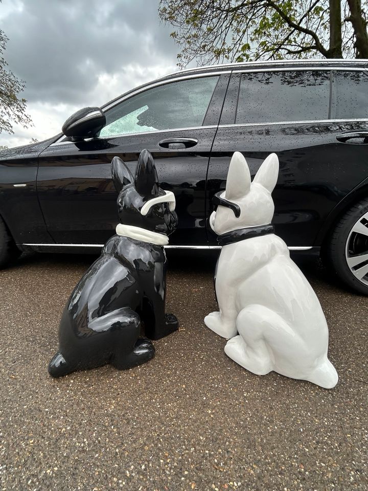 Bulldogge Deko Tiere Skulptur in Herbolzheim