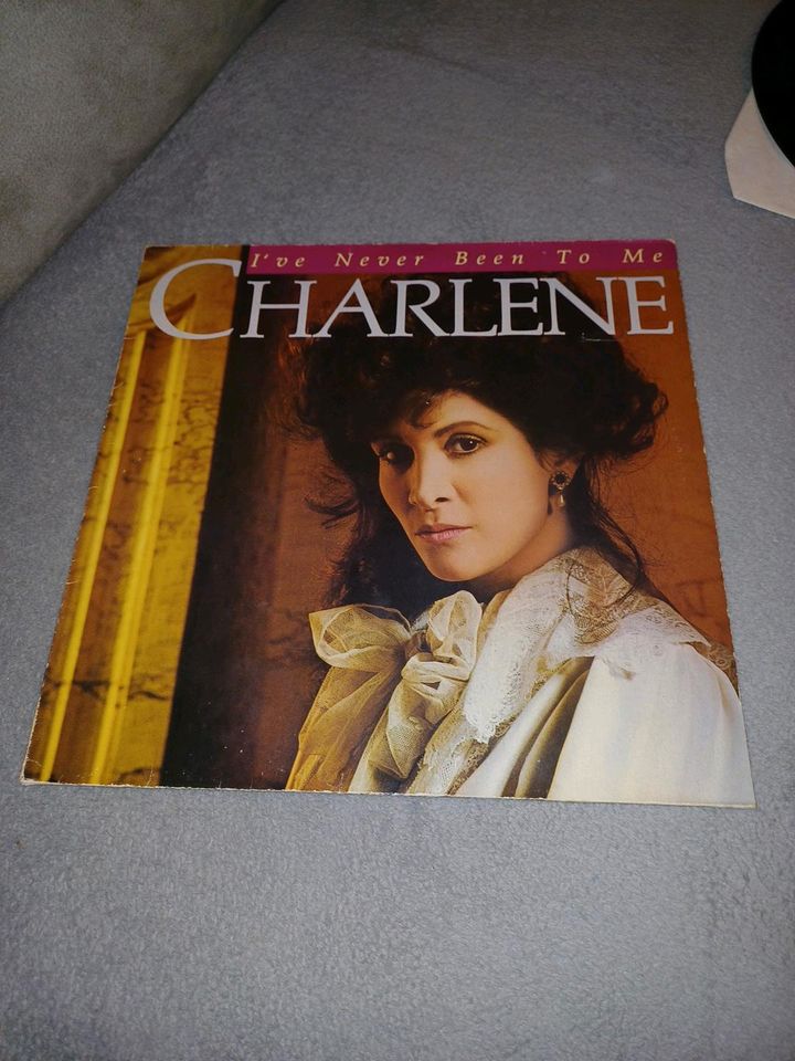 2x Charlene Schallplatten vinyl LPs in Möglingen 