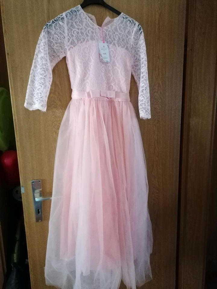 Kleid für Mädchen in Aschaffenburg