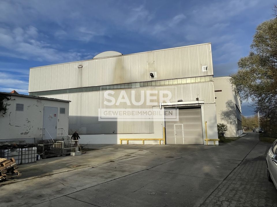 1840 m² Produktionshalle mit Kranbahn zzgl. Werkstatt und Büroflächen *2527* in Brieselang