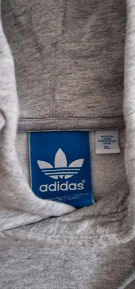 Adidas Superstars Pullover grau XL in Kranzberg