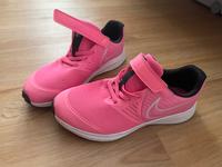 Nike Sportschuhe / Sneaker pink Gr. 35 Hessen - Höchst im Odenwald Vorschau