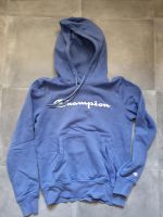 Sweatshirt, Kapuzenpulli von Champion, Gr. S, blau München - Bogenhausen Vorschau